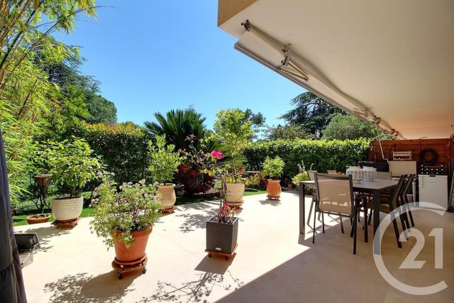 Afficher la photo en grand Appartement F3 à vendre - 3 pièces - 78.7 m2 - VILLENEUVE LOUBET - 06 - PROVENCE-ALPES-COTE-D-AZUR - Century 21 Visa Immobilier