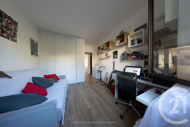Afficher la photo en grand Appartement F3 à vendre - 3 pièces - 78.7 m2 - VILLENEUVE LOUBET - 06 - PROVENCE-ALPES-COTE-D-AZUR - Century 21 Visa Immobilier