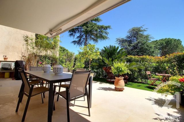Afficher la photo en grand Appartement F3 à vendre - 3 pièces - 78.7 m2 - VILLENEUVE LOUBET - 06 - PROVENCE-ALPES-COTE-D-AZUR - Century 21 Visa Immobilier