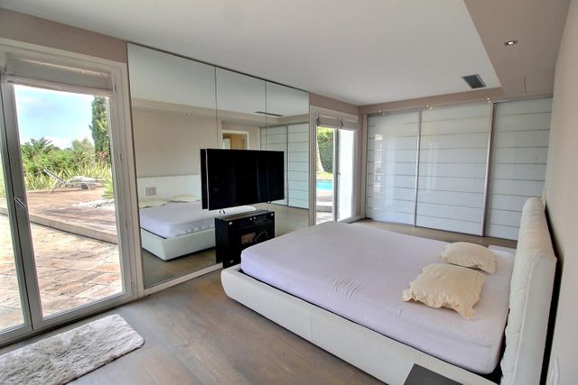 maison à vendre - 5 pièces - 218.0 m2 - BIOT - 06 - PROVENCE-ALPES-COTE-D-AZUR - Century 21 Visa Immobilier