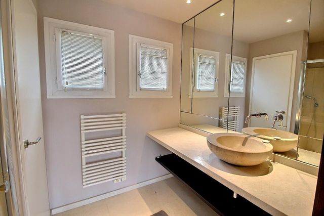 maison à vendre - 5 pièces - 218.0 m2 - BIOT - 06 - PROVENCE-ALPES-COTE-D-AZUR - Century 21 Visa Immobilier